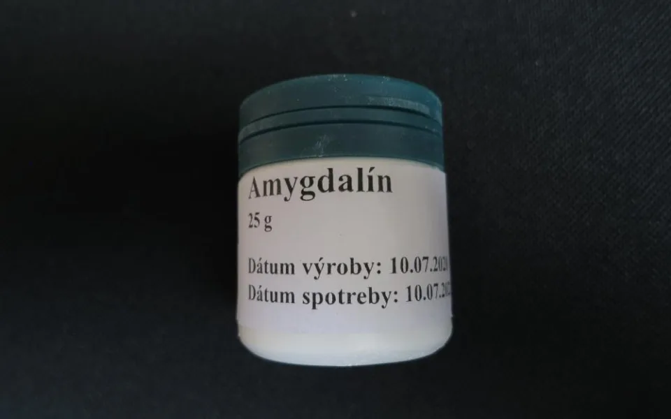 SZPI důrazně varuje před nebezpečným doplňkem stravy s vysokým obsahem amygdalinu
