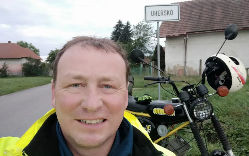 Světoběžník projel na motorce skoro celý svět, přitom nepřekročil hranice republiky