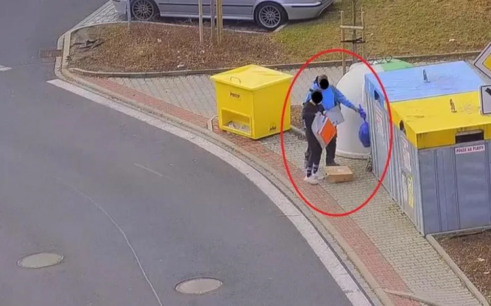 Lázeňské město trápí nepořádek u popelnic, policisté si proto posvítili na bordeláře