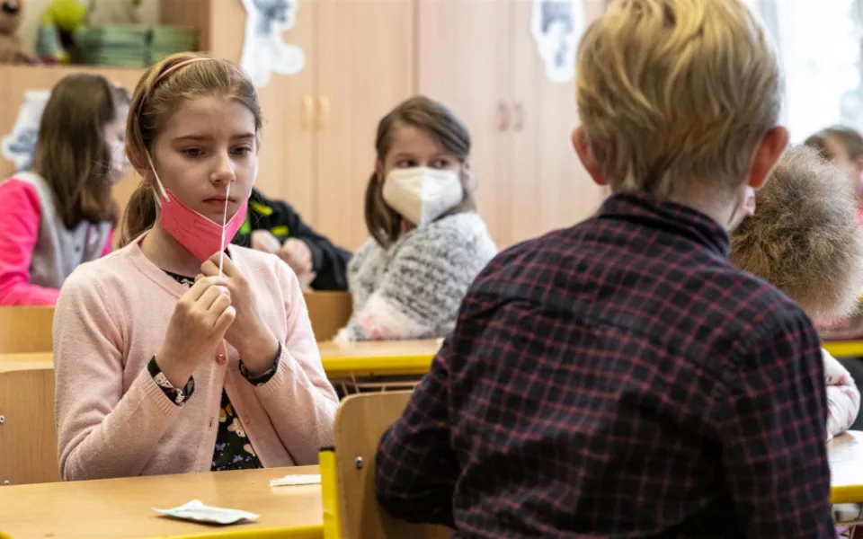 Ředitelé škol v Karlovarském kraji předpokládají u opatření problémy