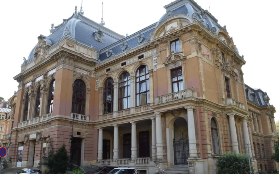 Na záchranu Císařských lázní dostane Karlovarský kraj 386 milionů korun od státu