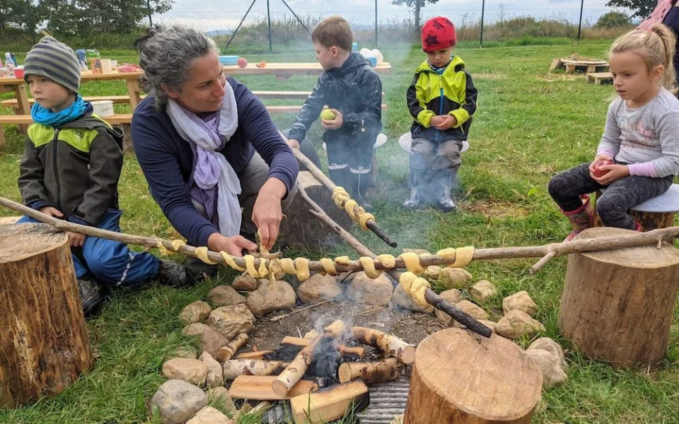 Základem je dobré oblečení. V Chebu otevřel dětský lesní klub