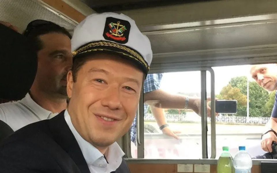 Tomio Okamura