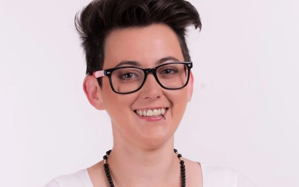 Piráty povede v komunálních volbách ve Varech Barbora Hradečná.