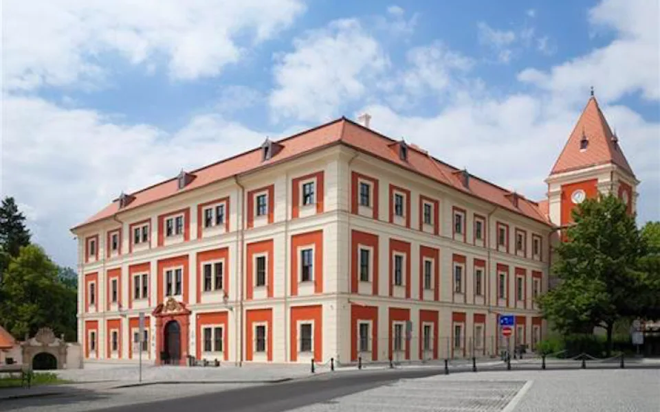 Referendum o navýšení haly v Ostrově není platné, hlasovalo málo lidí