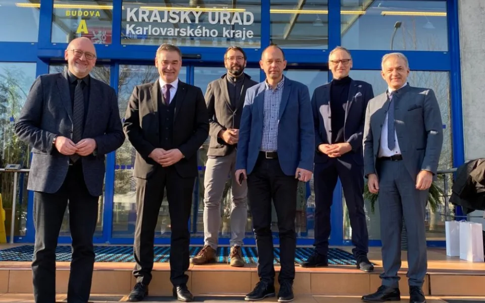 Vedení Karlovarského kraje řešilo s německými partnery dostavbu dálničního propojení i spolupráci záchranářů