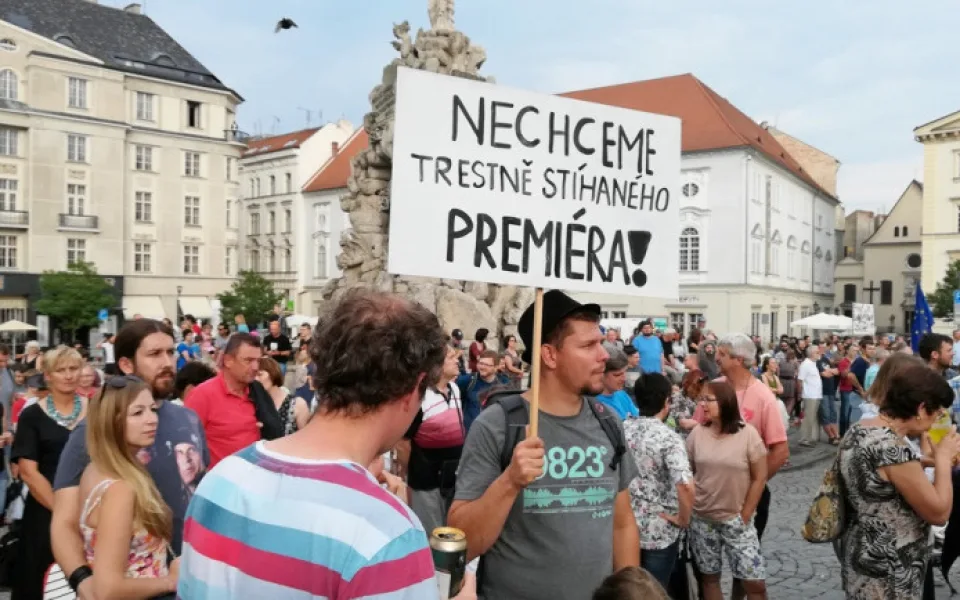 Demokracii ovlivnila koronavirová pandemie. Česko je na tom podobně jako Botswana