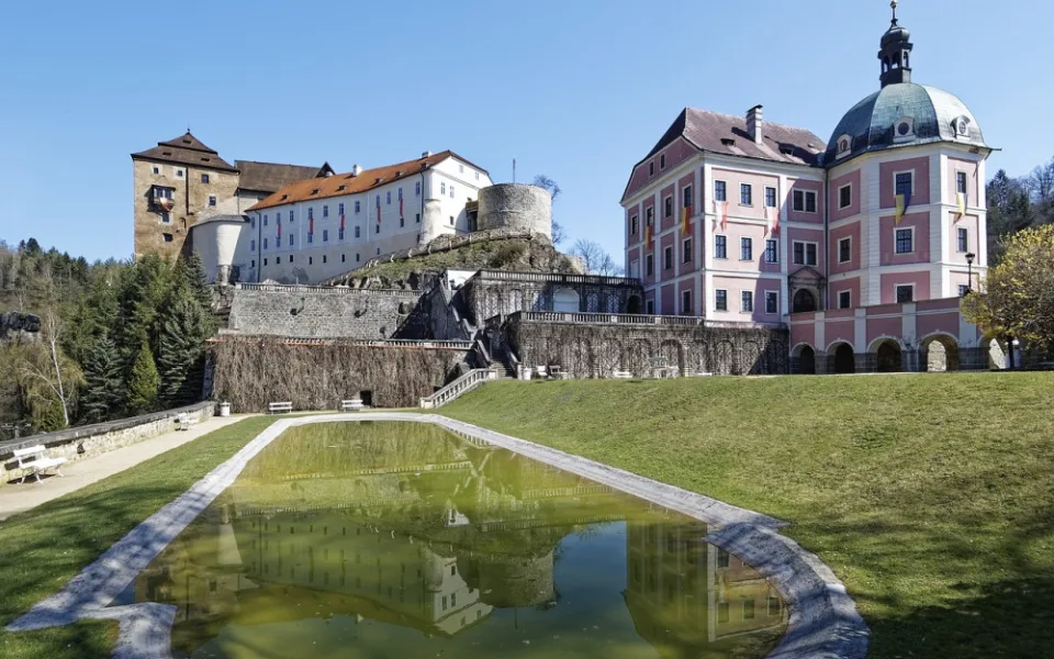 Zámek Bečov se otevřel po zimní pauze návštěvníkům