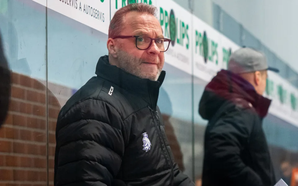 Novým trenérem karlovarských hokejistů bude David Bruk. Doplní ho Skuhravý a Grof