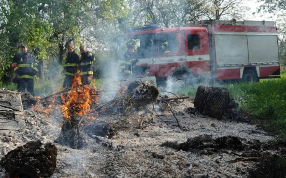 Hasiči varují před pálením na čarodějnice. Hrozí pokuta až půl milionu