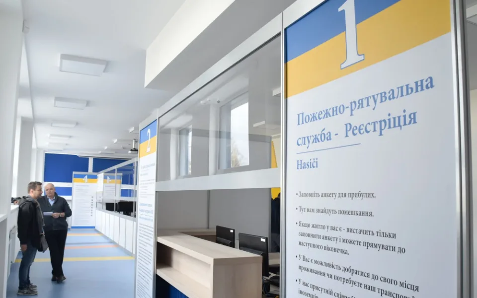 V depozitáři krajské knihovny začalo fungovat centrum pro uprchlíky