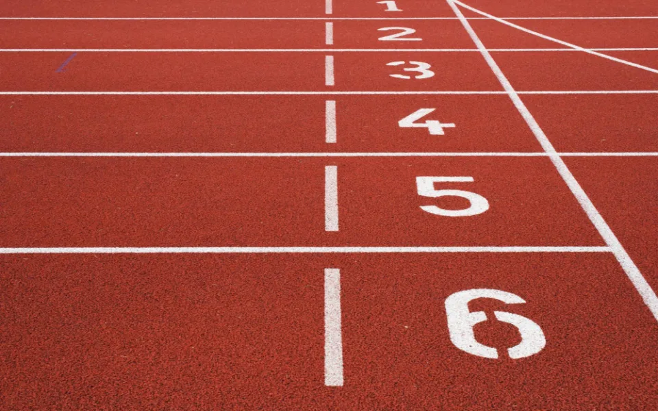 V Chebu dokončují rozšíření atletického stadionu, začne i stavba skateparku