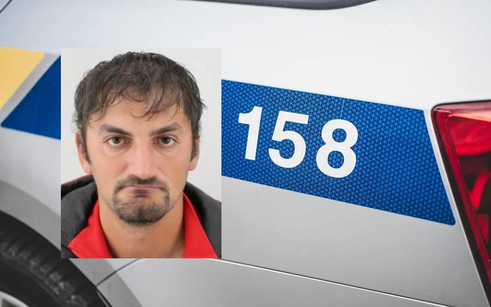 Kriminalisté pátrají po muži, který způsobil lidem škodu za více než 100 tisíc
