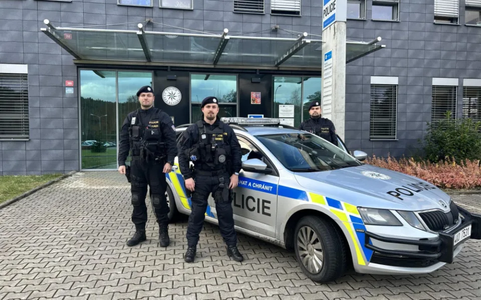 Drama v Karlových Varech. Žena uvázala psa u zábradlí a plánovala skok z mostu