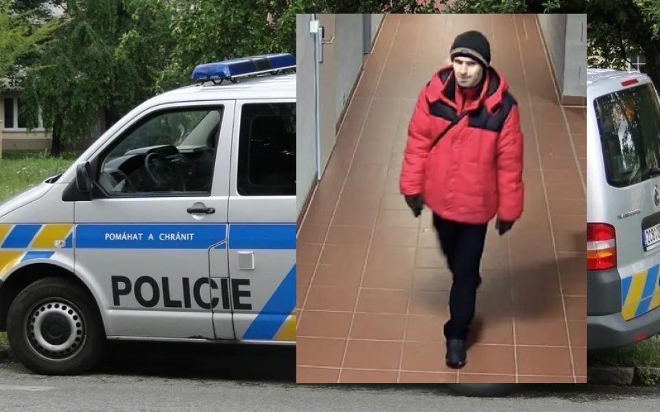 Neznámý muž měl vykrást šatnu v hale míčových sportů ve Varech. Pátrá po něm policie