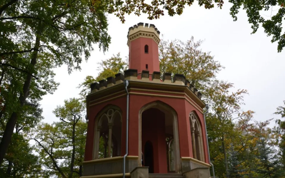 Třetí pokus nám vyšel, hlásí Karlovy Vary, které si našly firmu na opravu vyhlídky