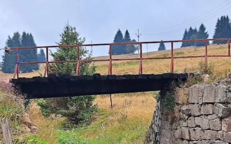 Kraj posílá dělníky na most přes Rolavu. Chátrající objekt čeká rekonstrukce