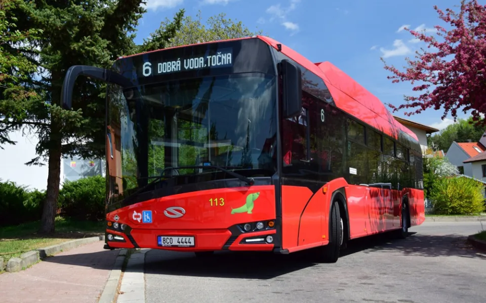S novými autobusy na CNG přibudou v Karlovarském kraji i čerpací stanice