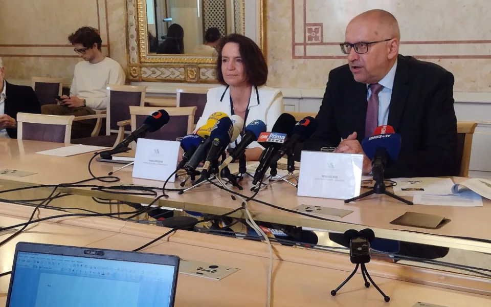 V Karlovarském kraji může podle ministra školství vzniknout vysoká škola zaměřená na potřebné obory