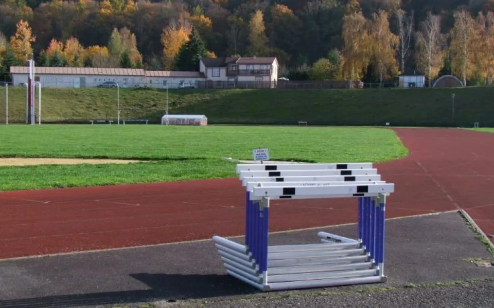 size4-16678342884573-239-karlovy-vary-se-vrhaji-na-rekonstrukci-atletickou-stadionu