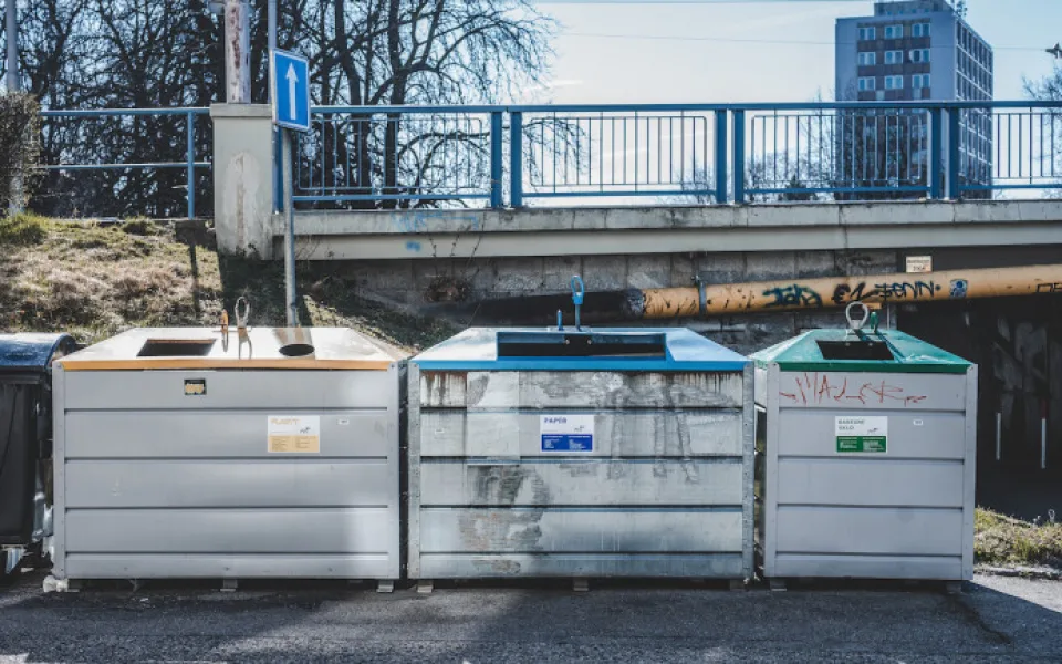 Město Aš kontroluje neplatiče poplatků za svoz odpadu