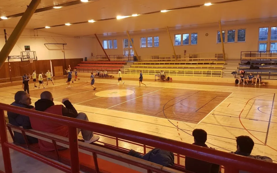 Karlovarský kraj chce začít s přestavbou sportovní haly v Sokolově za dva roky.