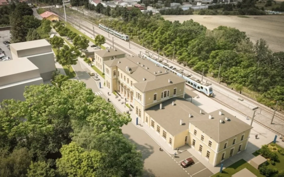 Přestavba historické nádražní budovy ve Františkových Lázních začne letos