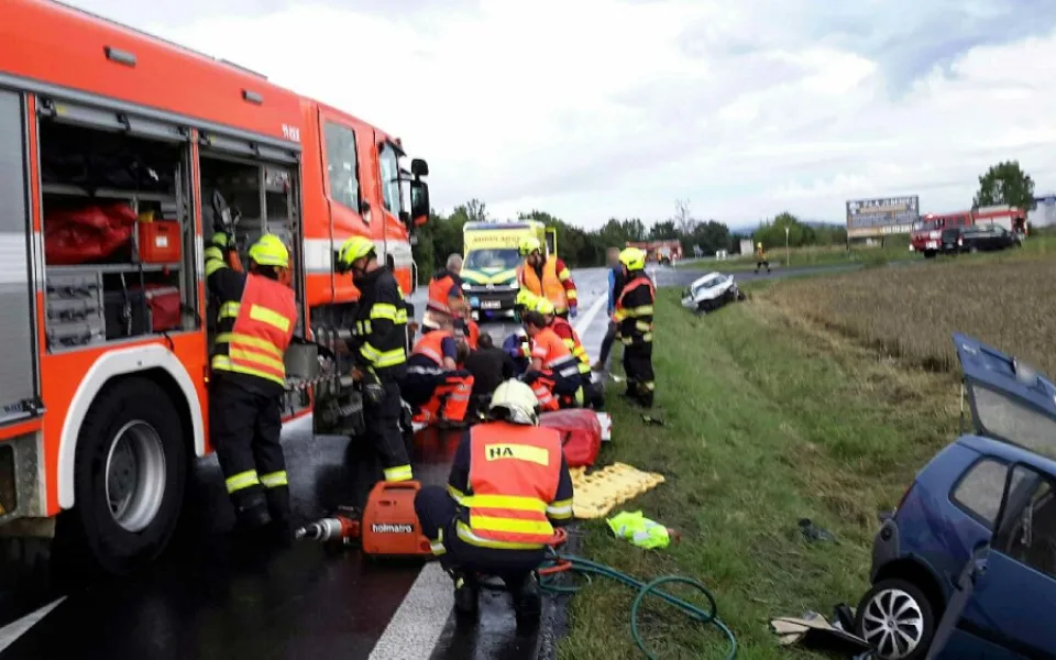 Nehody na mokru. Bouralo se u Jesenice nebo Bečova