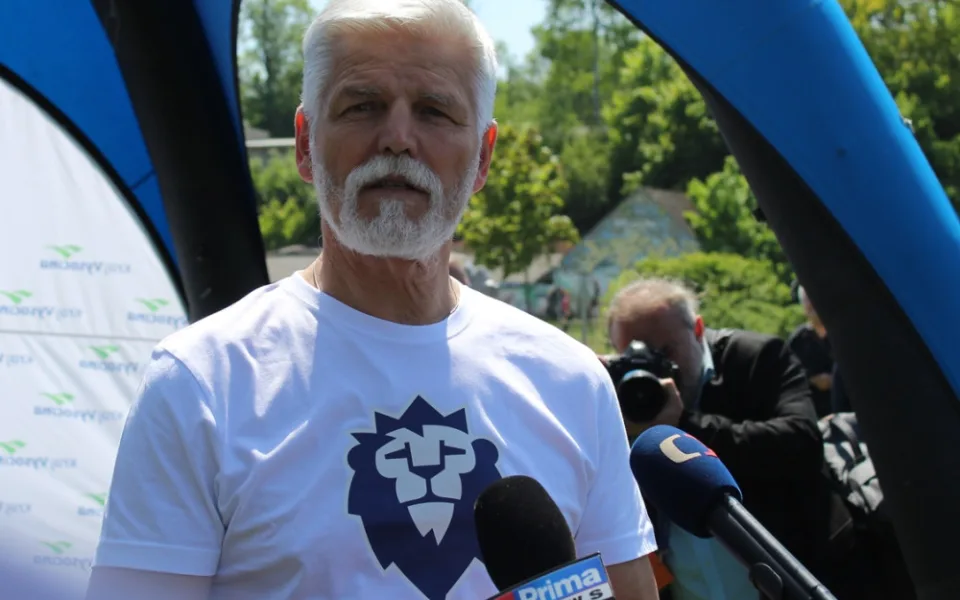 Prezidentu Pavlovi podle průzkumu věří 58 procent veřejnosti. Současné vládě pouze čtvrtina