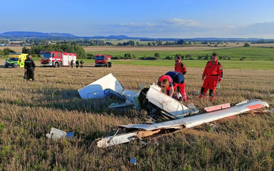 Pilot nepřežil pád větroně na Karlovarsku, tento týden je to už čtvrtá oběť letecké nehody