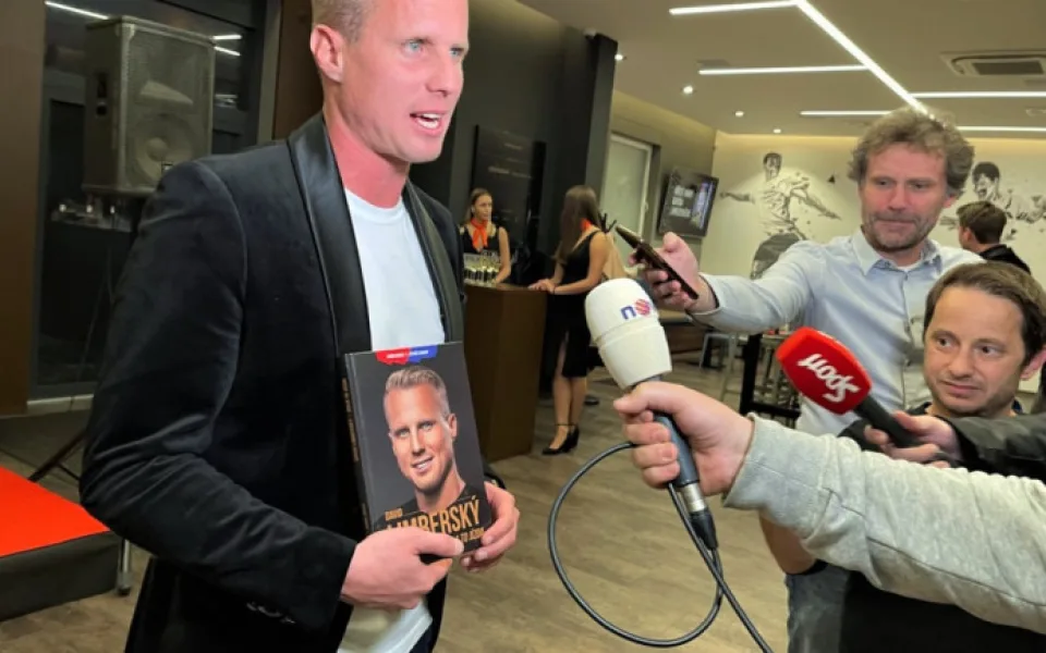 V Karlových Varech pokračuje soud s fotbalistou Limberským kvůli údajnému vydírání