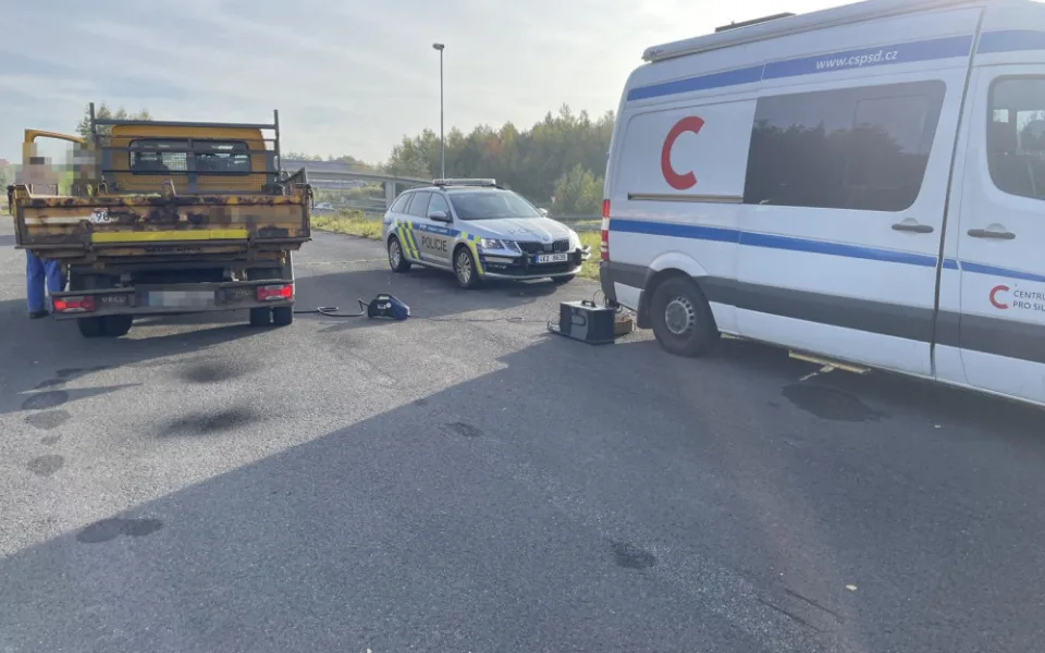 Policie kontrolovala auta na dálnici. Jedenáct vozů bylo v nevyhovujícím technickém stavu