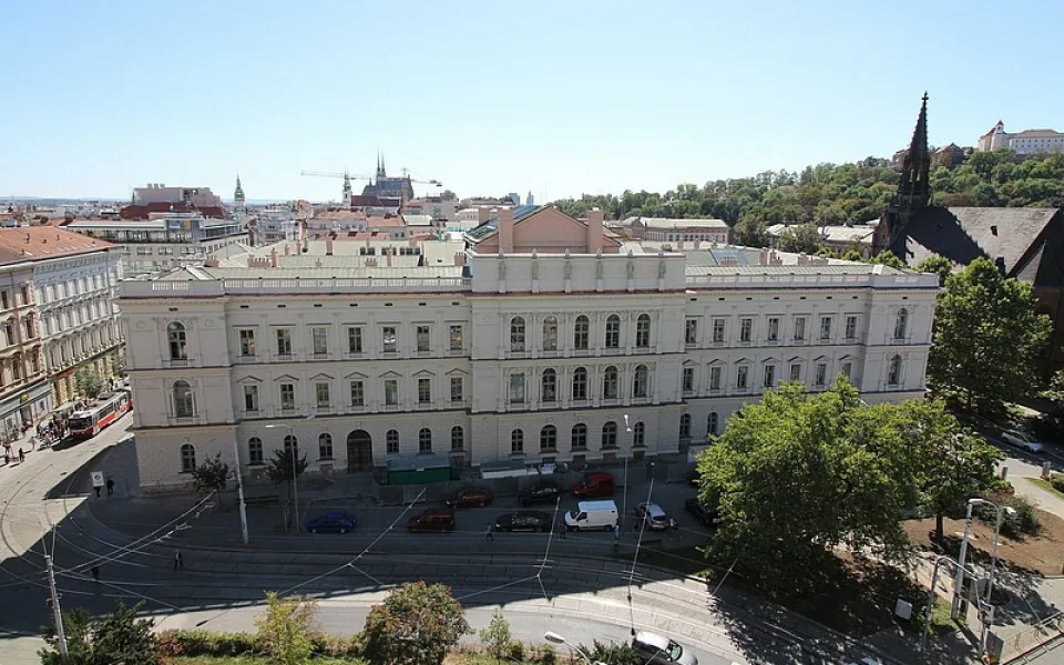 Ústavní soud v květnu oznámí, jestli zruší podmínku povinných operací nutných pro úřední změnu pohlaví