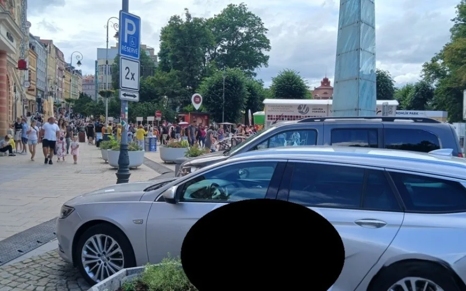 Strážníci městské policie si během konání filmového festivalu více posvítili na řidiče nerespektují předpisy