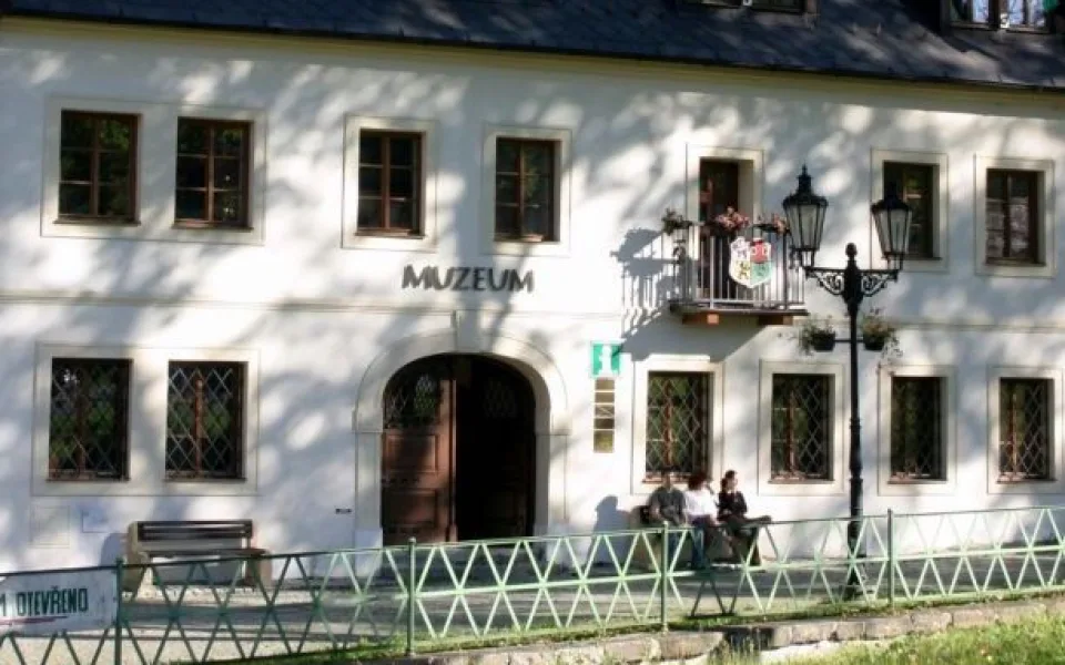 Horní Slavkov přesune muzeum a rozšíří základní uměleckou školu