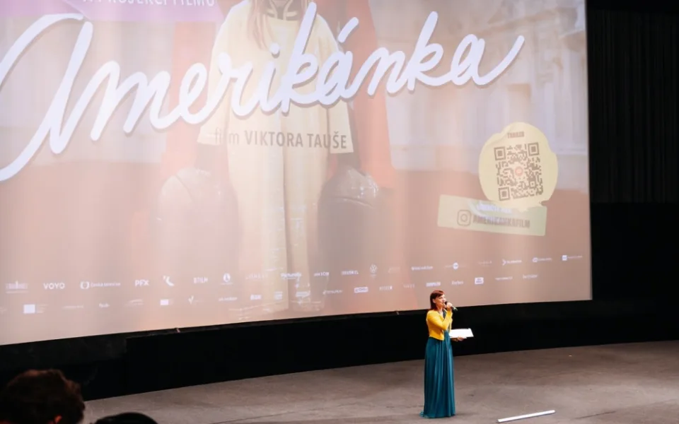 Zákon o ochraně dětí a rodiny bude podporovat i opozice, zaznělo na debatě po uvedení filmu Amerikánka