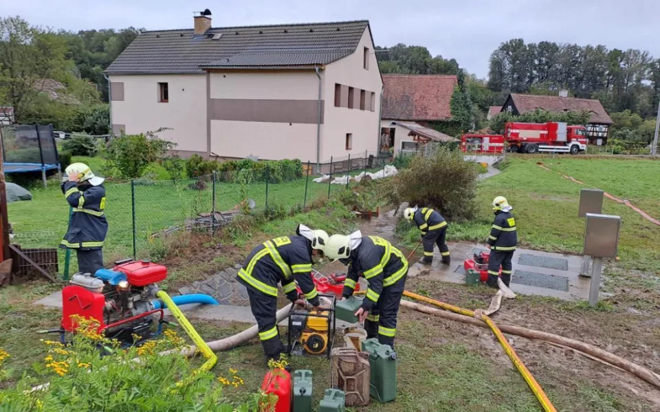 Radní Karlovarského kraje pošlou zaplaveným obcím půl milionu korun