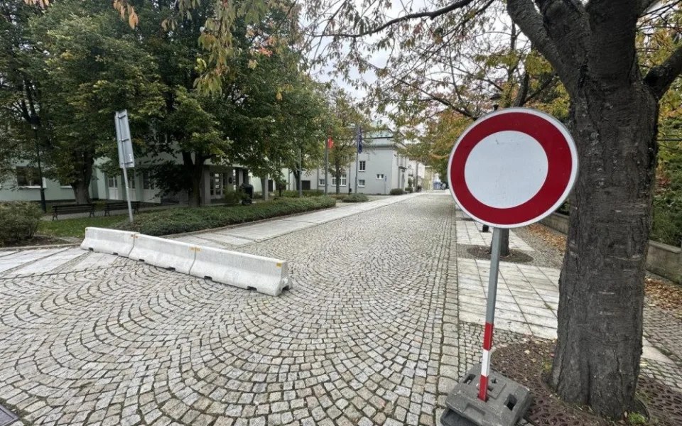 Chodov kvůli hrozícímu propadu kolektoru zavřel pro dopravu Staroměstskou ulici