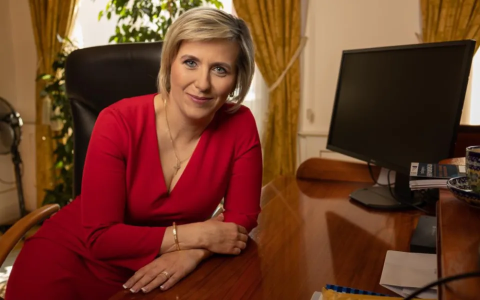 Hejtmankou Karlovarského kraje byla zvolena senátorka Jana Mračková Vildumetzová (ANO)