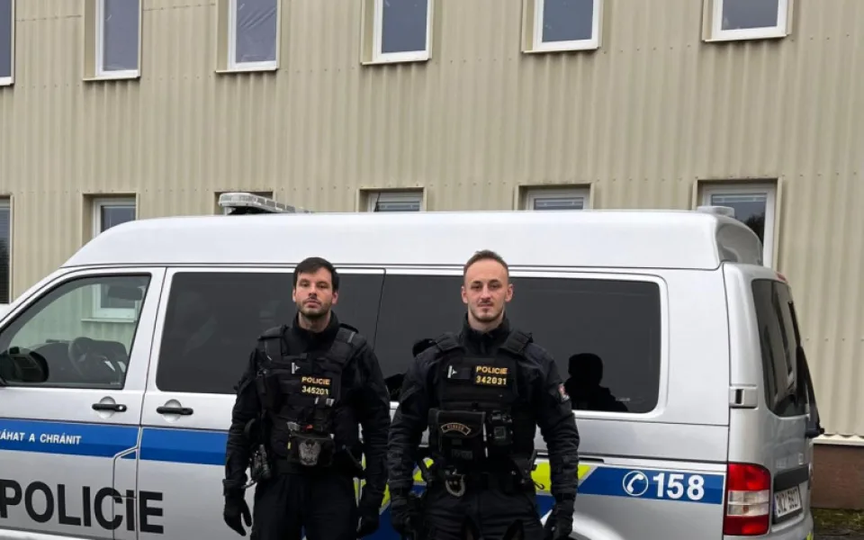 Opilý řidič utekl od nehody. Vypátral ho služební pes Orin