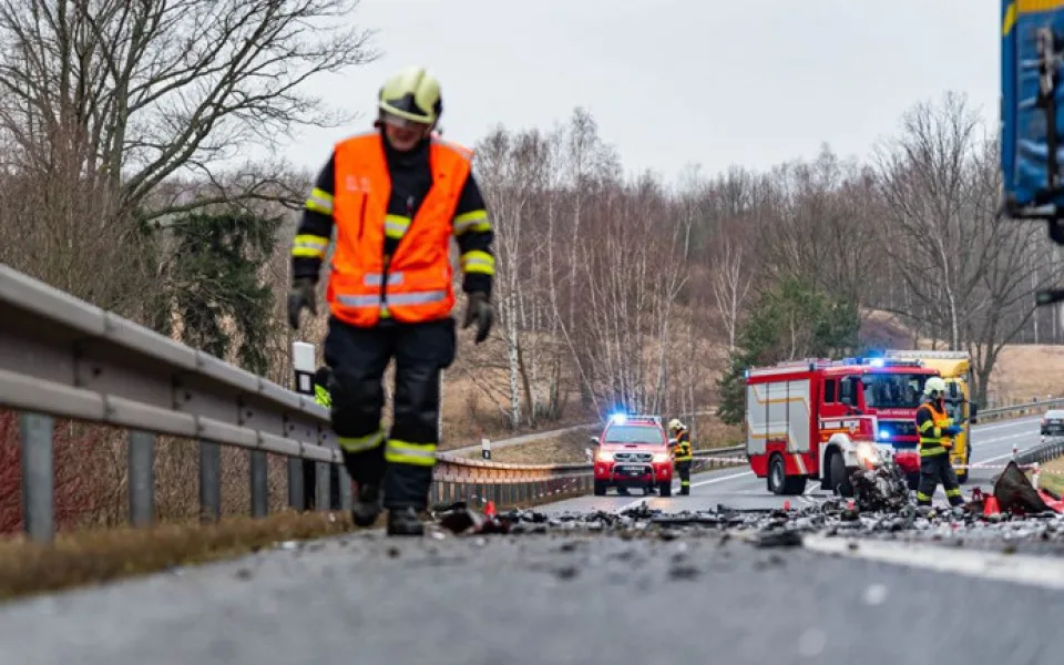 Při nehodách loni zemřelo v Karlovarském kraji 14 lidí, méně než v roce 2023