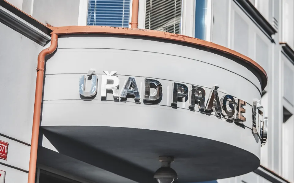 Dvě pobočky úřadu práce v Karlovarském kraji jsou dál ohrožené