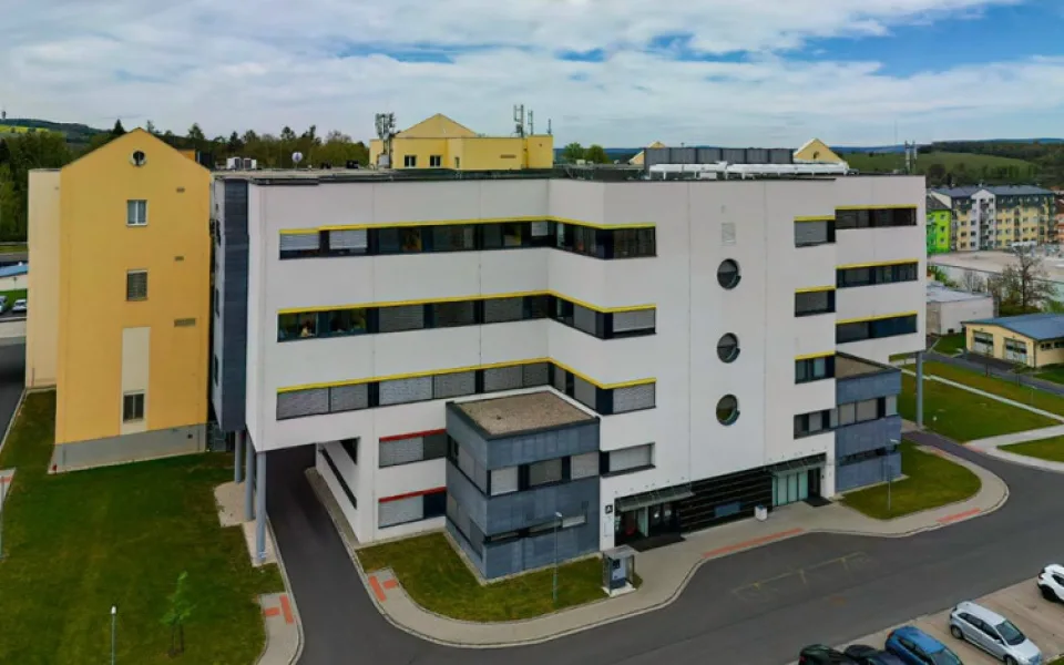 Karlovarský kraj doplnil představenstvo krajských nemocnic o dva nové ředitele
