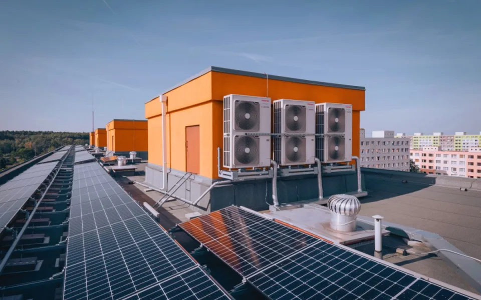 Už dost zdražování tepla. Přijďte na přednášku AC Heating a ušetřete tisíce ročně