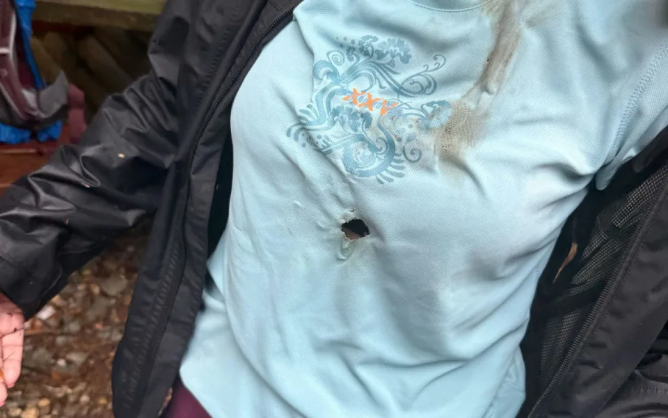 Blesk zranil dva německé turisty v Krušných horách.