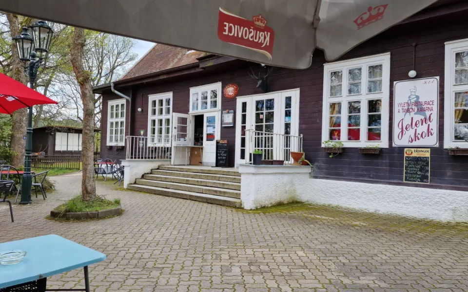 Karlovy Vary získaly nájemce pro výletní restauraci Jelení skok.