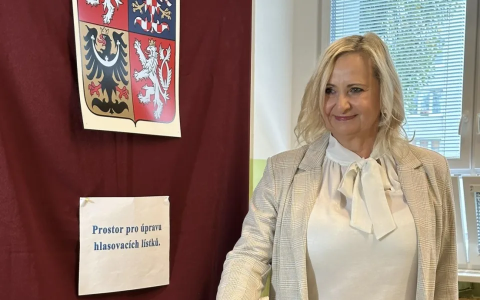 Po sečtení devadesáti procent okrsků v Karlovarském kraji vedlo hnutí ANO před Spolu a STAN