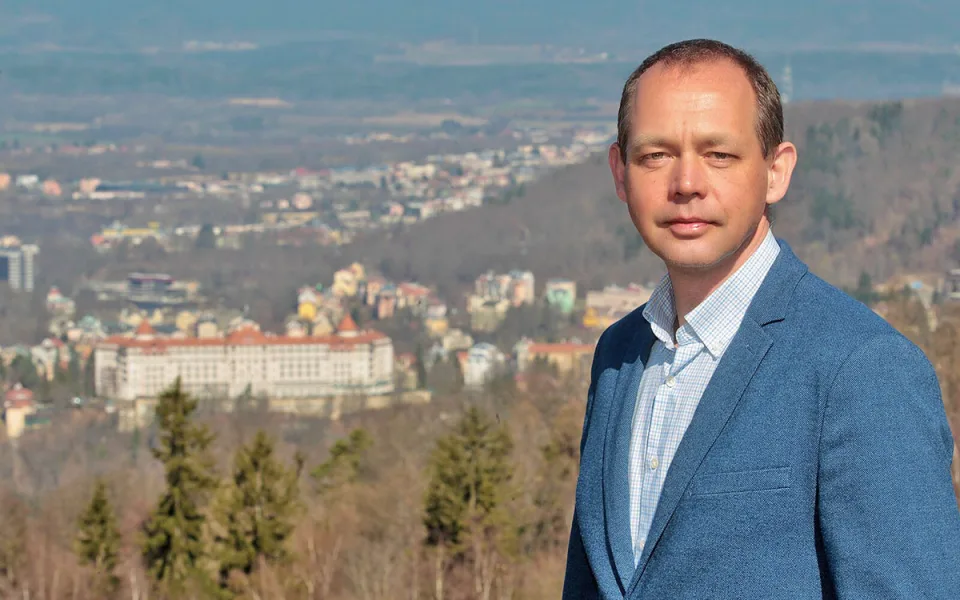 Ministr Kulhánek podal stížnost kvůli nižšímu počtu poslanců za Karlovarský kraj. Foto: Se svolením Petra Kulhánka