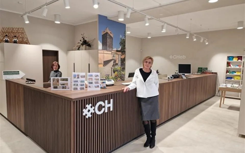 Turistické infocentrum v Chebu je po rekonstrukci za osm milionů opět otevřené. Foto: Se svolením města Cheb
