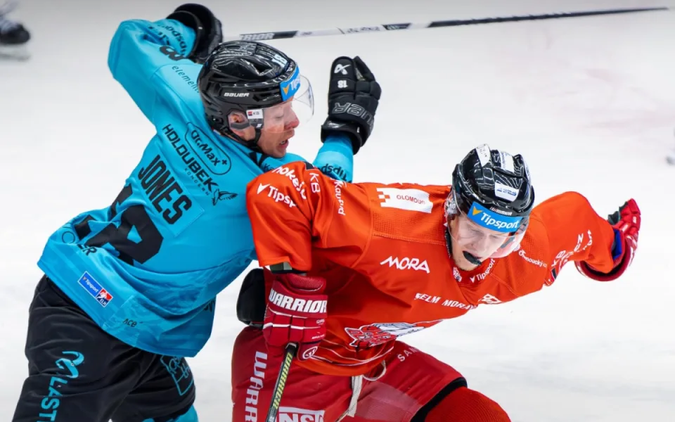 Karlovy Vary porazily Olomouc 4:2 a vyhrály s plným ziskem popáté v řadě.